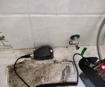 覃塘屋顶漏水维修公司分享下卫生间漏水的危害及解决方法